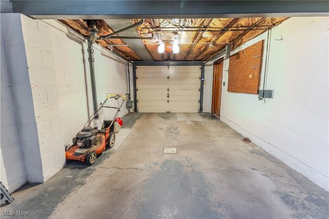 120 Capitol Drive, Weirton, WV 26062