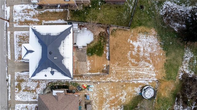 120 Capitol Drive, Weirton, WV 26062