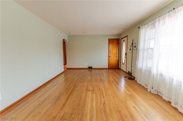 120 Capitol Drive, Weirton, WV 26062