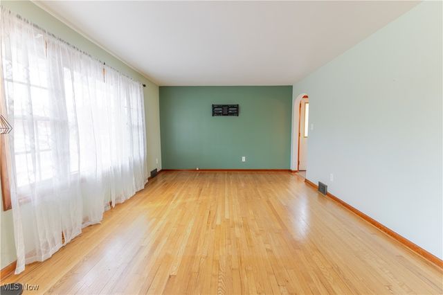 120 Capitol Drive, Weirton, WV 26062