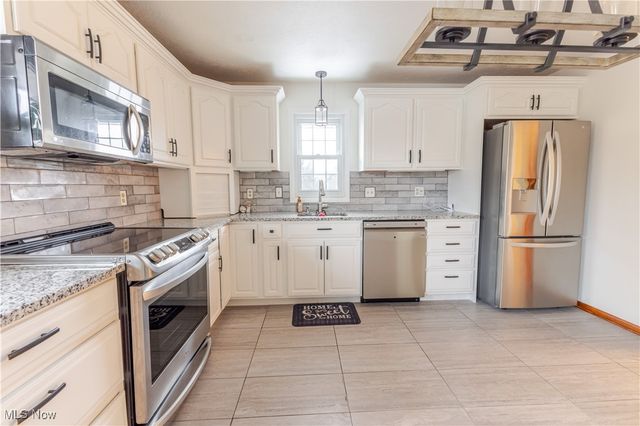 120 Capitol Drive, Weirton, WV 26062