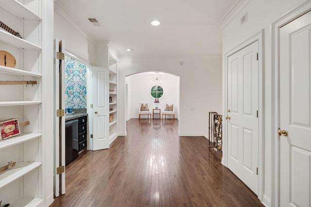 175 WARING RD, Memphis, TN 38117