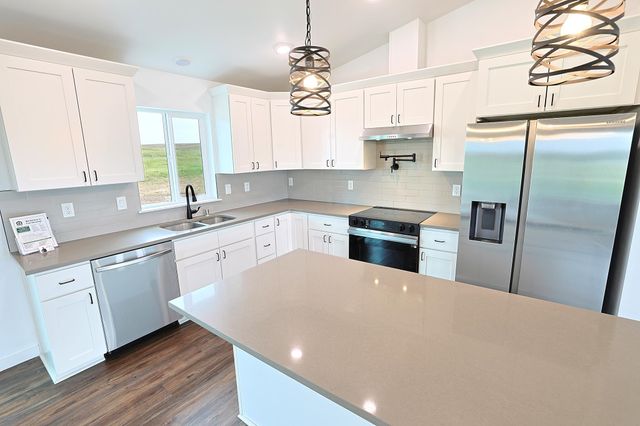 12213 S Stangland Rd, Medical Lake, WA 99022