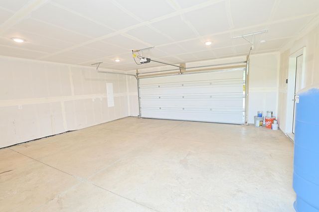 12213 S Stangland Rd, Medical Lake, WA 99022
