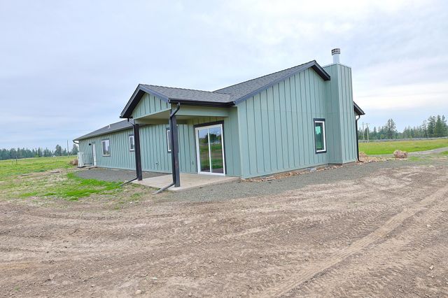 12213 S Stangland Rd, Medical Lake, WA 99022
