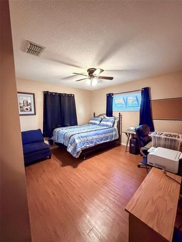 404 N HERON STREET, Sebring, FL 33870