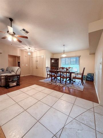 404 N HERON STREET, Sebring, FL 33870