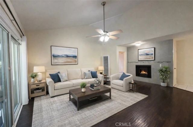 7013 Haskell, Van Nuys, CA 91406