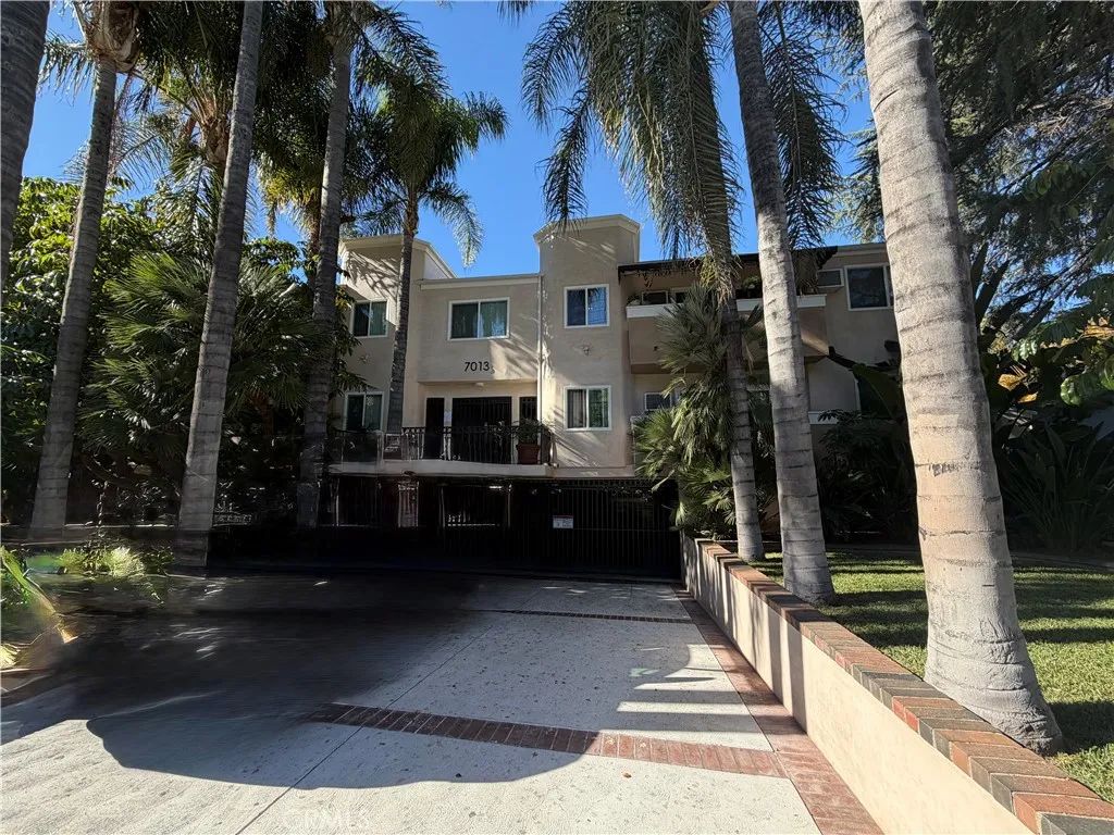 7013 Haskell, Van Nuys, CA 91406