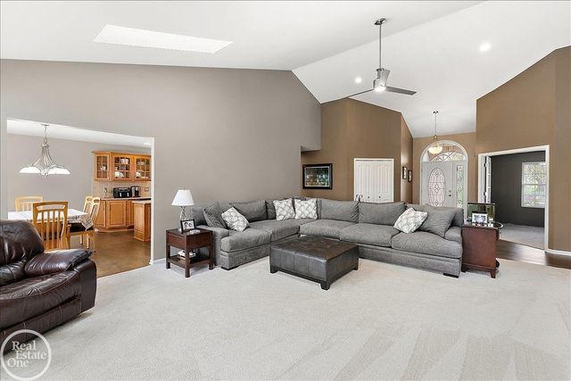7482 Augusta Boulevard, Washington Twp, MI 48094