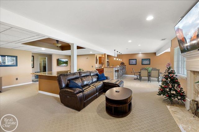 7482 Augusta Boulevard, Washington Twp, MI 48094
