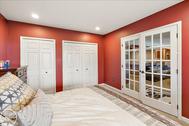 7482 Augusta Boulevard, Washington Twp, MI 48094