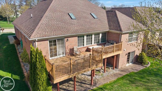 7482 Augusta Boulevard, Washington Twp, MI 48094