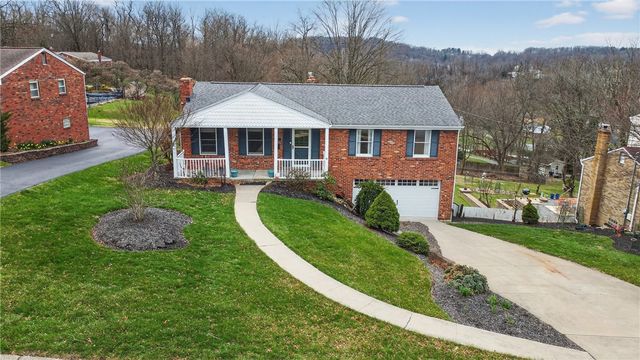 918 Willow Glen Dr, Bethel Park, PA 15102