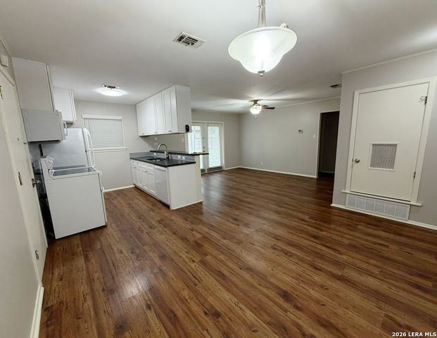 11007 Wedgewood, San Antonio, TX 78230