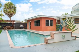 3627 NE 19th Ave, Oakland Park, FL 33308