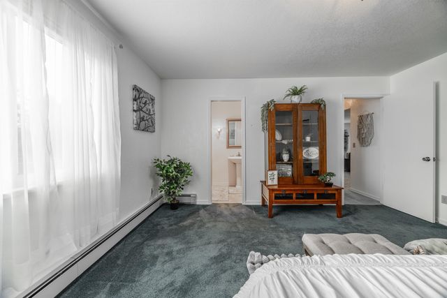 2135 Winston Way Apt B, Montrose, CO 81401