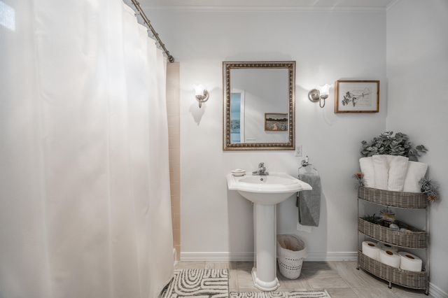 2135 Winston Way Apt B, Montrose, CO 81401