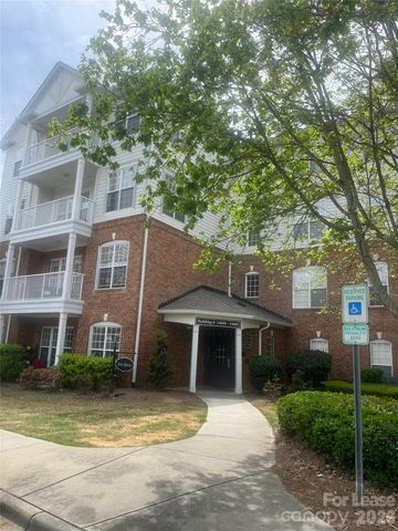 14638 Via Sorrento Drive, Charlotte, NC 28277