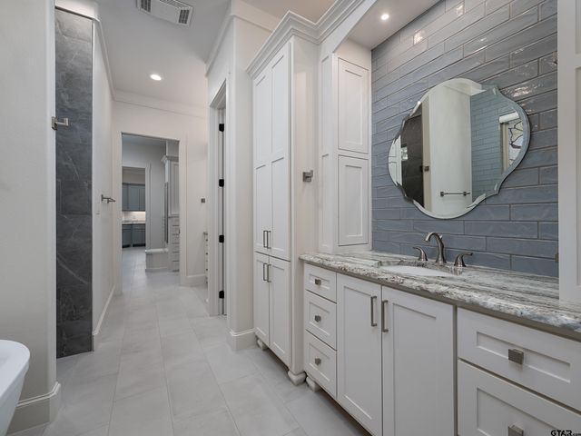 7311 Crosswater Cove, Tyler, TX 75703