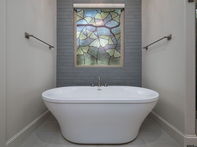 7311 Crosswater Cove, Tyler, TX 75703