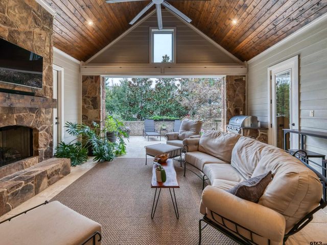 7311 Crosswater Cove, Tyler, TX 75703