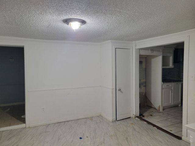 924 N Clements Street, Gainesville, TX 76240