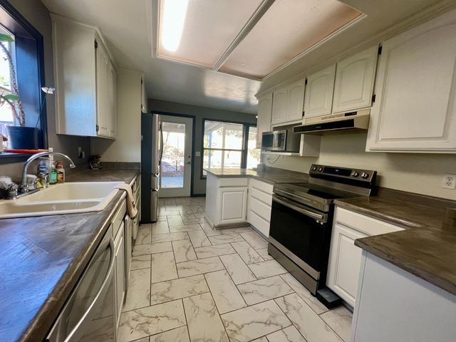 674 Kirby St, Angels Camp, CA 95222