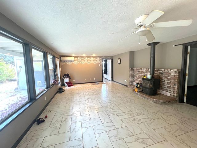 674 Kirby St, Angels Camp, CA 95222