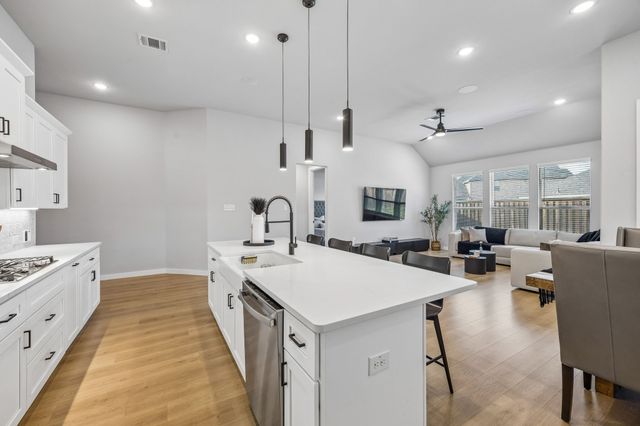 513 Hummingbird Drive, Celina, TX 75009