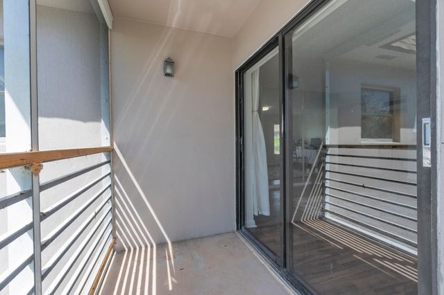 2441 SW 82nd Avenue Unit 301, Davie, FL 33324