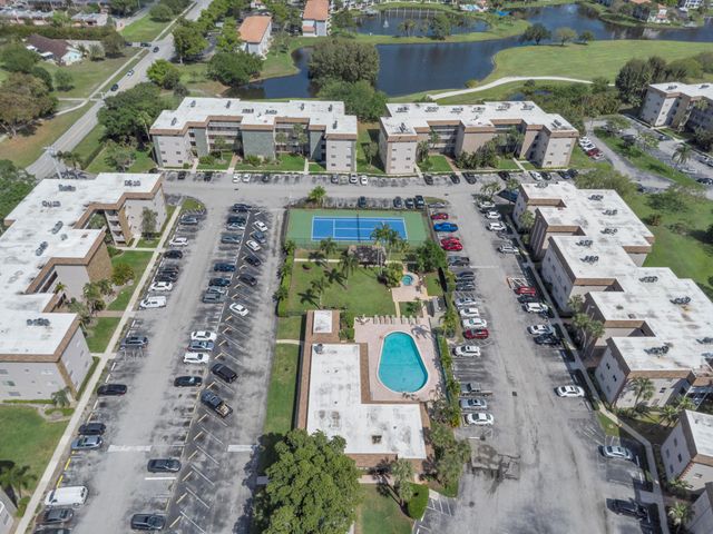 2441 SW 82nd Avenue Unit 301, Davie, FL 33324