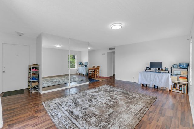 2441 SW 82nd Avenue Unit 301, Davie, FL 33324