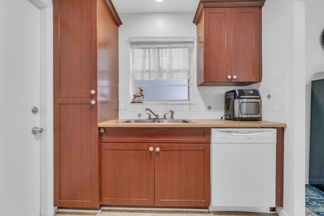 2441 SW 82nd Avenue Unit 301, Davie, FL 33324