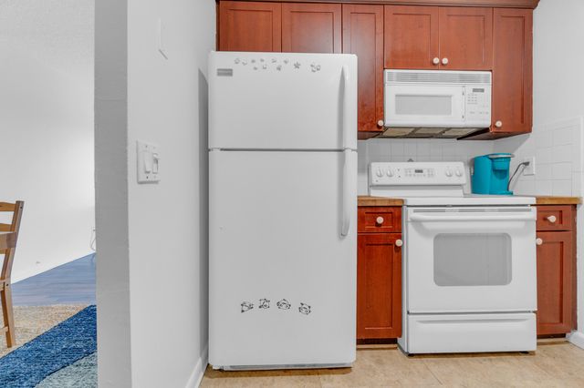 2441 SW 82nd Avenue Unit 301, Davie, FL 33324