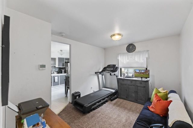 1482 S Coachlight DRIVE, New Berlin, WI 53151