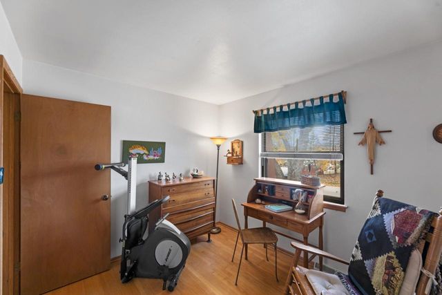 1482 S Coachlight DRIVE, New Berlin, WI 53151