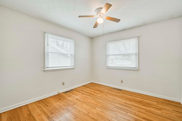 527 E Greenwood Street, Springfield, MO 65807