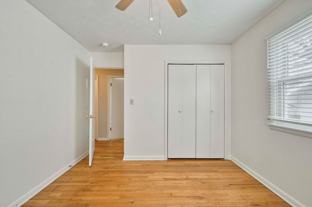 527 E Greenwood Street, Springfield, MO 65807