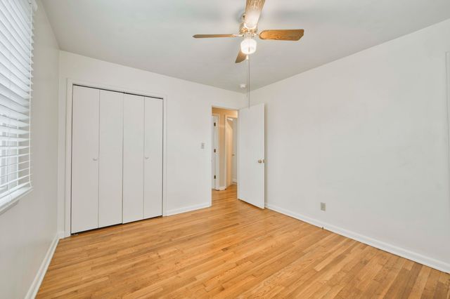 527 E Greenwood Street, Springfield, MO 65807