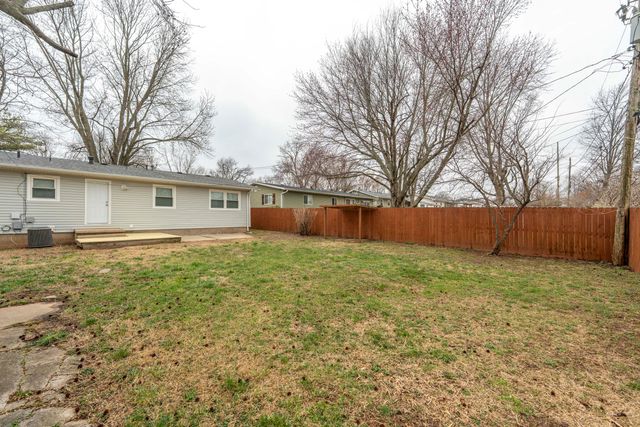 527 E Greenwood Street, Springfield, MO 65807