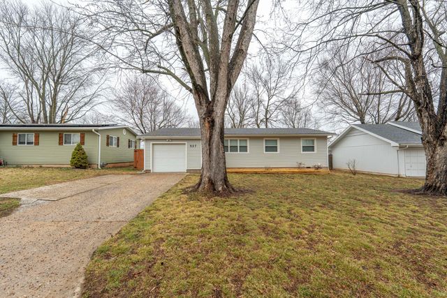 527 E Greenwood Street, Springfield, MO 65807