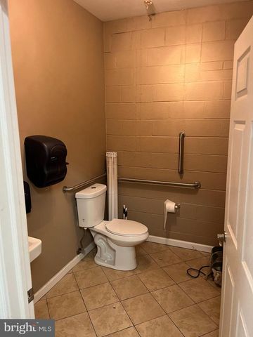 427 W BROAD ST, Palmyra, NJ 08065