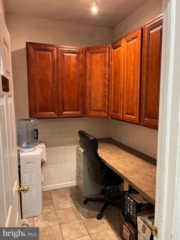 427 W BROAD ST, Palmyra, NJ 08065