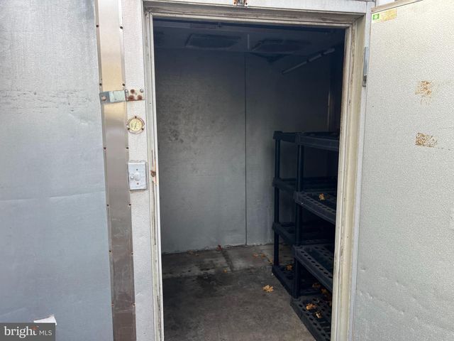 427 W BROAD ST, Palmyra, NJ 08065