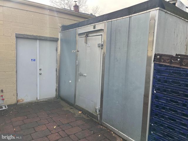 427 W BROAD ST, Palmyra, NJ 08065