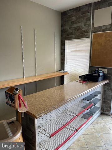 427 W BROAD ST, Palmyra, NJ 08065