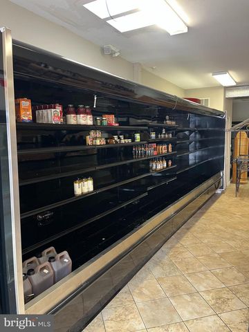 427 W BROAD ST, Palmyra, NJ 08065