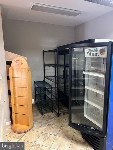 427 W BROAD ST, Palmyra, NJ 08065