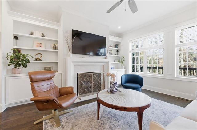 613 Abbington River Lane, Atlanta, GA 30339